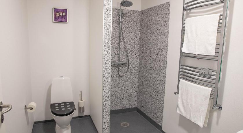 Image of Superior Suite 16