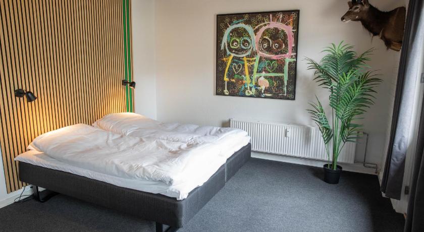 Image of Two-Bedroom Deluxe Apartment 3