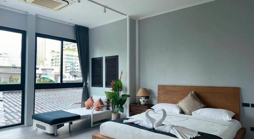 Bangkok Usman Halal Home 2-Star Hotel view