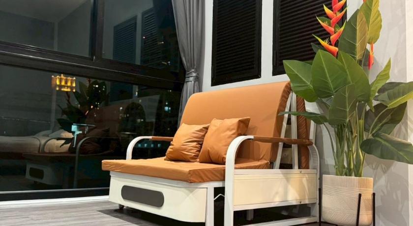 Bangkok Usman Halal Home 2-Star Hotel suite