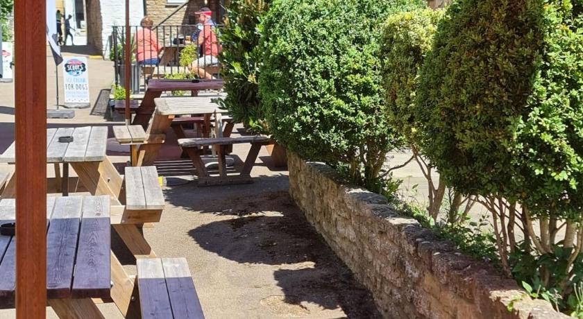 オングル The Ship Inn 3つ星 ホテル 客室