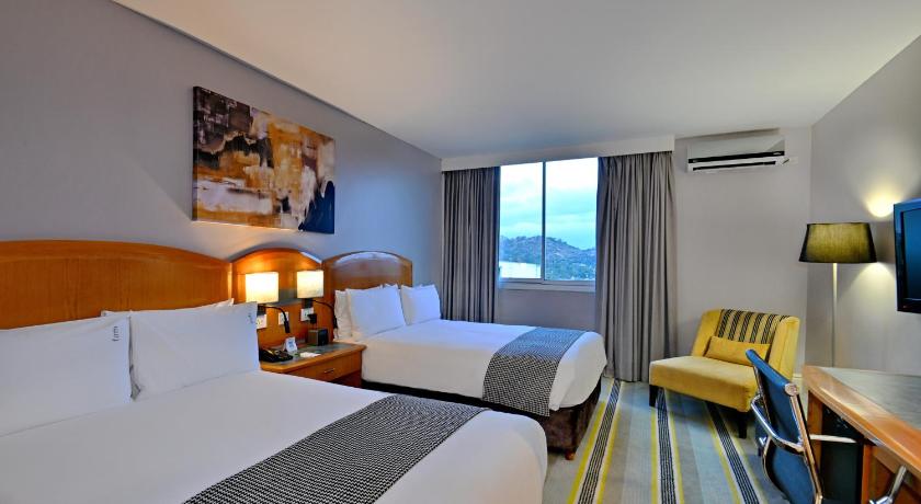 Image of 2 Twin Standard Mountain View 1