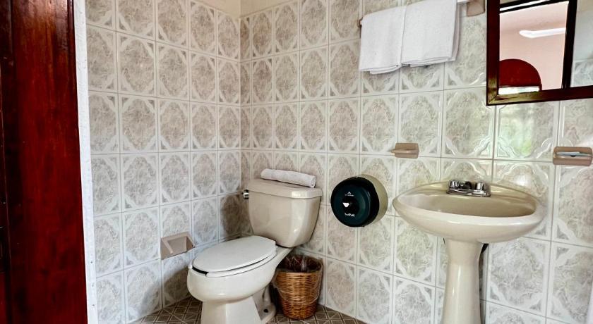 Image of Budget Double Room no TV 7