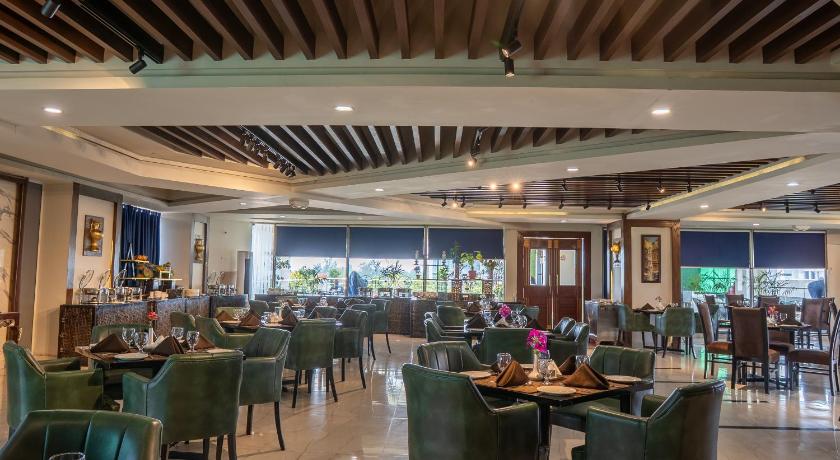 Legend Hotel Islamabad – Islamabad, OH