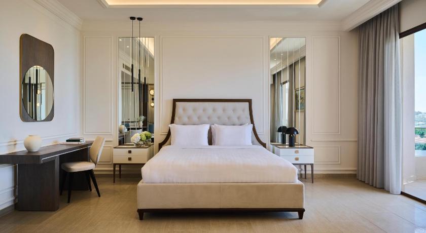 Image of Superior Junior Suite Sea View 3