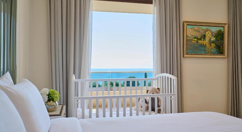 Image of Superior Junior Suite Sea View 6
