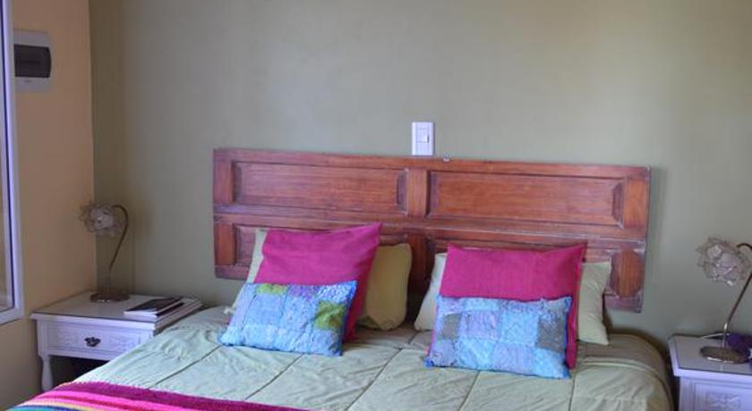 Image of One-Bedroom Chalet 4