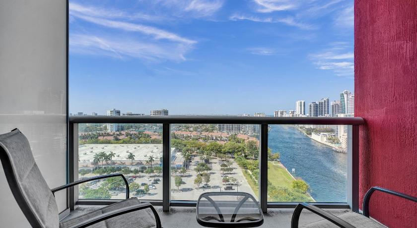 할렌데일 비치 (FL) Beachwalk Resort 3성급 숙소 외관