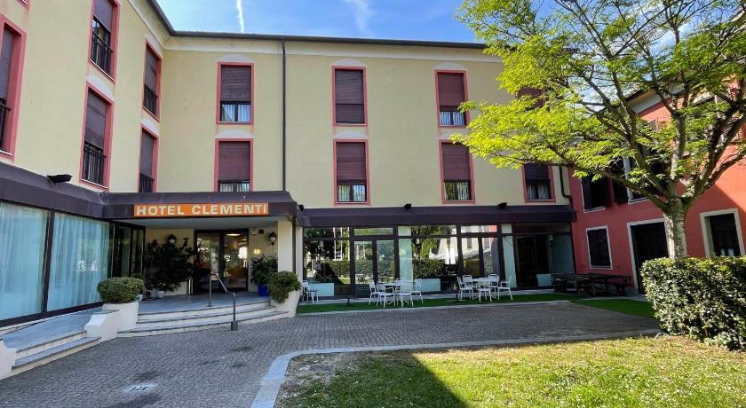 Hotel Clementi