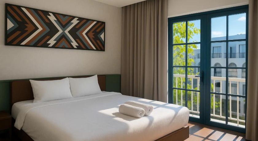 Refined Phan Thiet - Novaworld Villas Compound - image 16