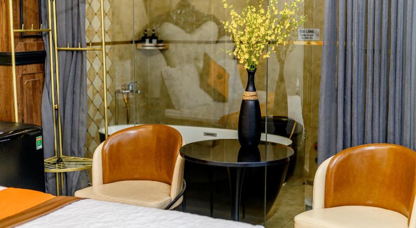 Image of Superior King Room 10