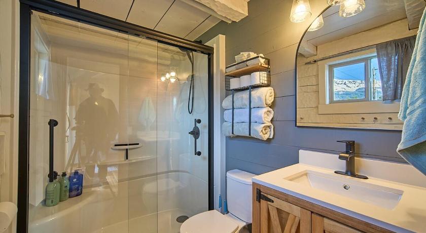 조셉 New Everything! Gorgeous Log Cabin in Downtown Joseph 3성급 숙소 스위트룸