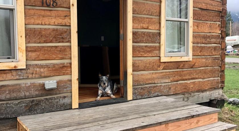 조셉 New Everything! Gorgeous Log Cabin in Downtown Joseph 3성급 숙소 레스토랑