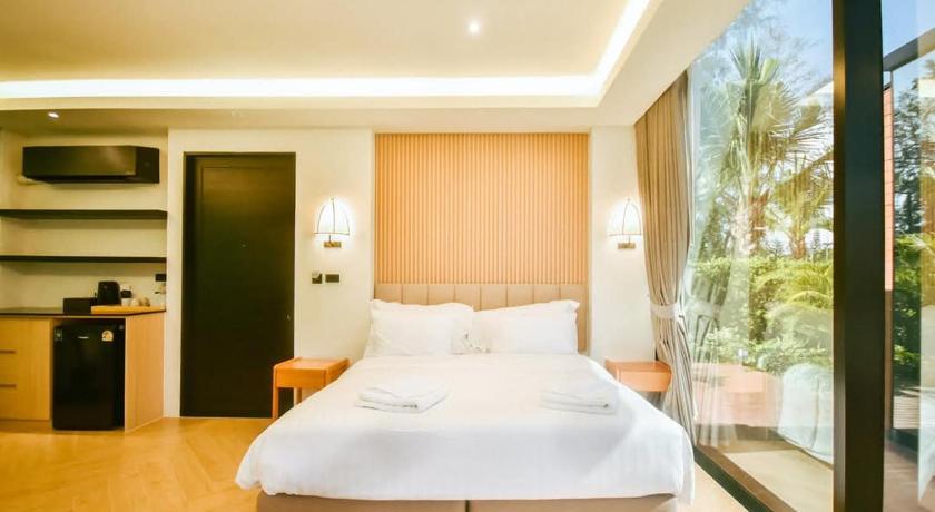 Image of Grand Sea View 12