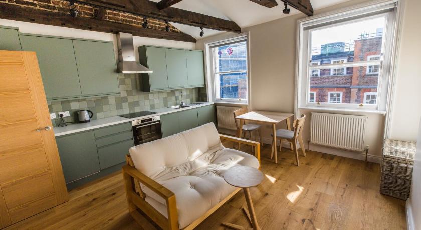 Image of Lower Ground Floor Quad Room with Shared Bathroom 1