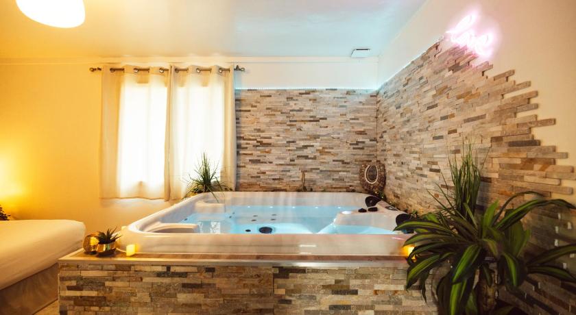 Suite & Spa La Perla Bianca – Grabels, FL