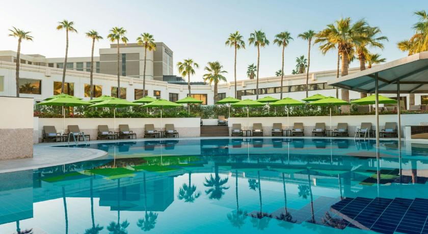 Le Méridien Dubai Hotel & Conference Centre - image 7