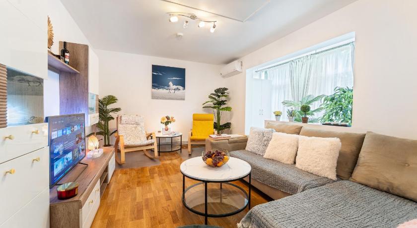 ティミショアラ Central Green apartment 3BD - Free Private Parking - by Open House 4つ星 シングルルーム スイート