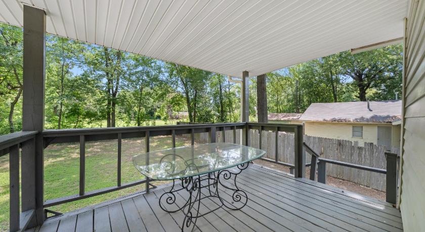 러슬빌 (AR) Amys Place Remolded 4 Bedroom near Arkansas Tech 4성급 숙소 수영장