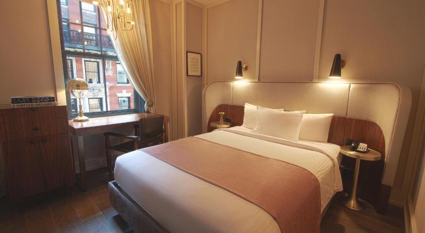 Image of Superior Queen Room 5