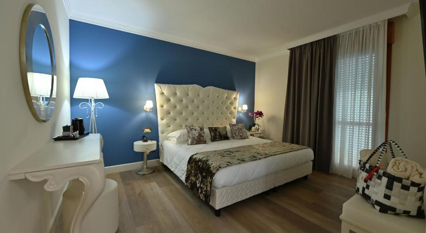 Image of Deluxe Junior Suite 4