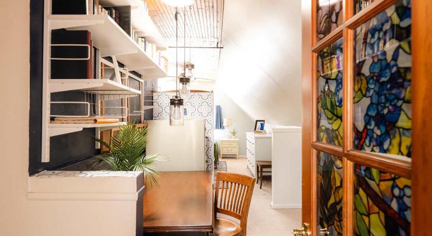 덴버 (CO) Charming Highlands Cottage - Walk to Shops & Eats 4성급 숙소 스위트룸