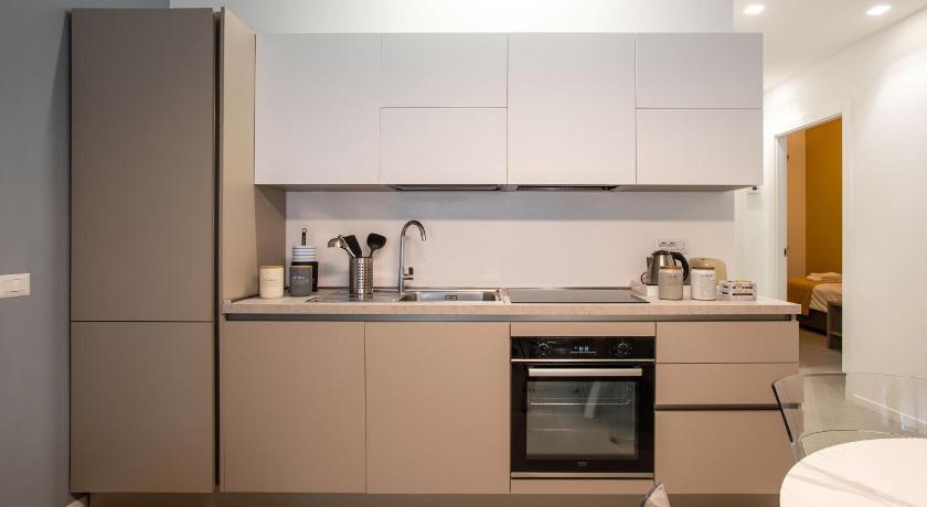 로마 6 fermate dal Centro, Residenza Marchese Roma 4성급 싱글룸 수영장