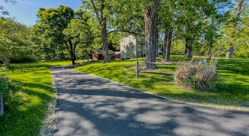몽고메리 (NY) Cozy Cabin Gateway with Pool and Firepit 4성급 숙소 객실