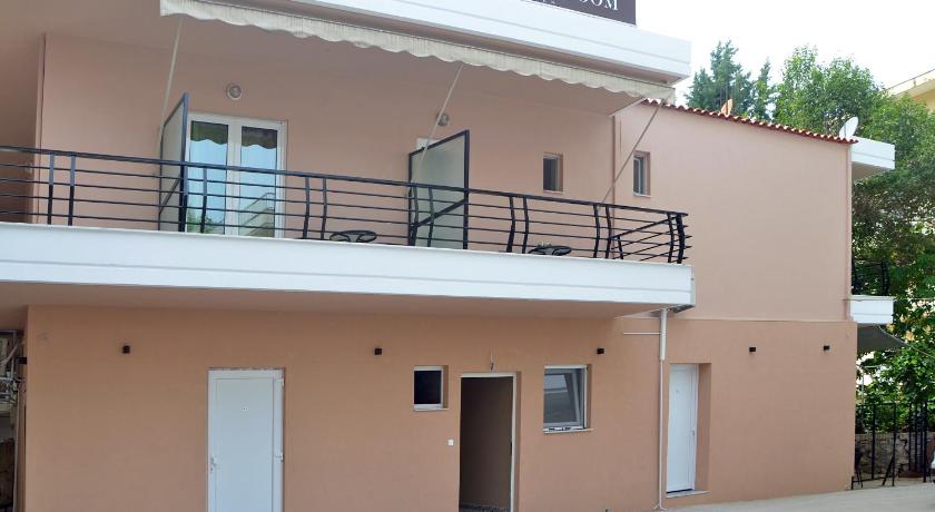 Centroom Suites