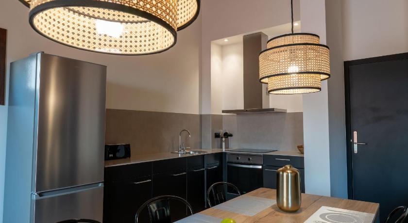 サン・ジョアン・デスピ Apartaments Casa Maragall 4つ星 ゲストハウス レストラン