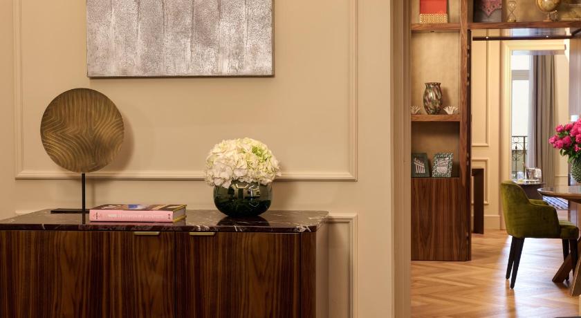 Image of Presidential Suite 12