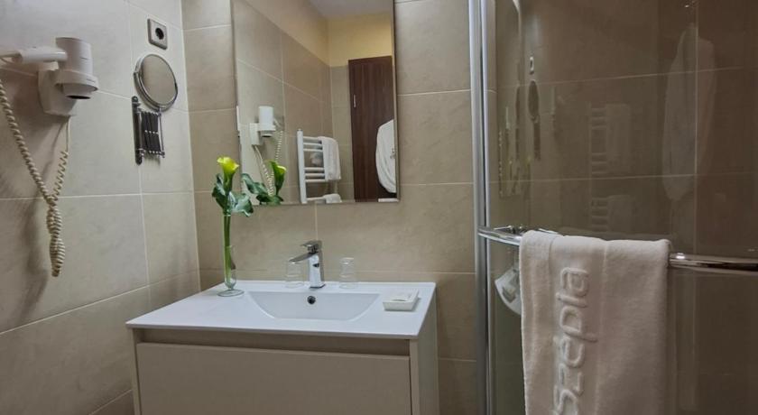 Image of Standard Room 2