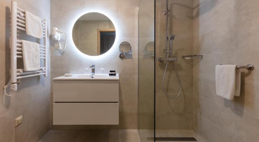 Image of Deluxe Twin Room 2