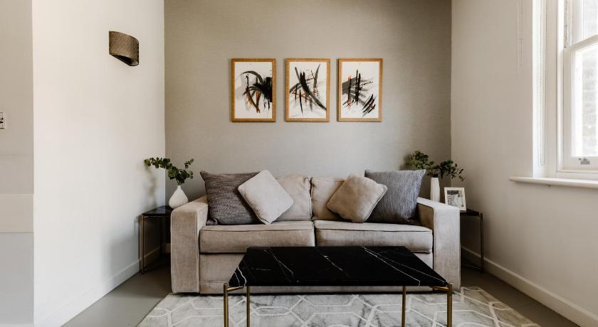 Image of One-Bedroom Apartment 6