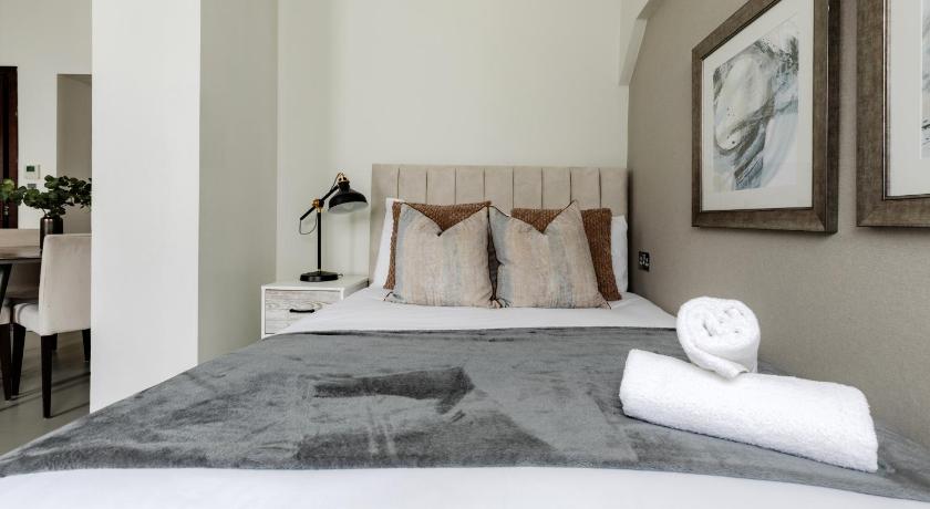Image of One-Bedroom Apartment 11
