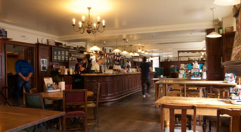 布兰福德论坛 The Crown Hotel 3星级 酒店 套房