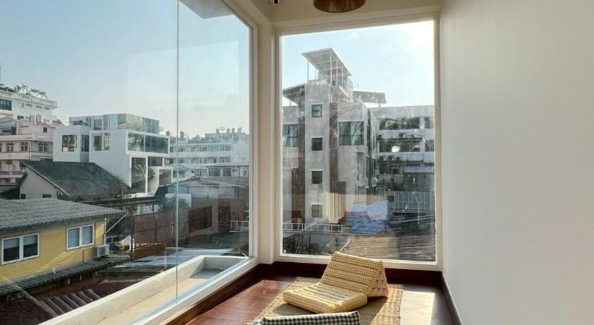 Ease@Sathorn Hostel and Co-working Space - image 2
