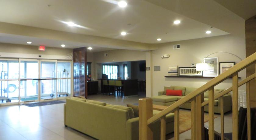 Country Inn & Suites by Radisson, Camp Springs (Andrews Air Force Base), MD photo