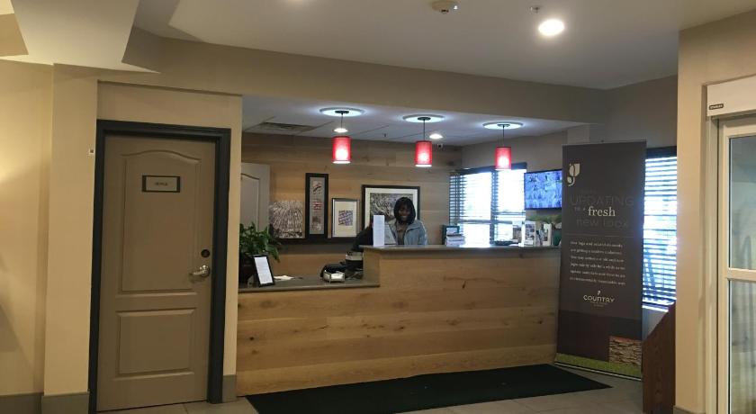 Country Inn & Suites by Radisson, Camp Springs (Andrews Air Force Base), MD photo