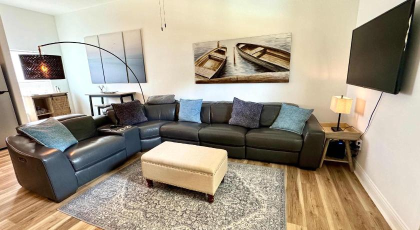네덜란드 (TX) Texas Gulf Coast 3BR 1BA 3성급 숙소 객실