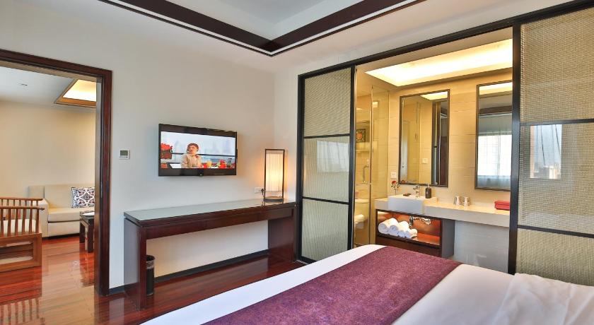 Image of Suite 1