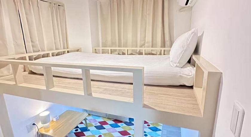 大阪 Cozey Retreat Waffle Women's Hostel Women Only ホテル レストラン