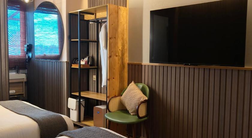 Kota Kinabalu Shalom Suites & Spa 4-Star Hotel pool