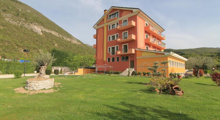 FILIPPONE HOTEL&RISTORANTE