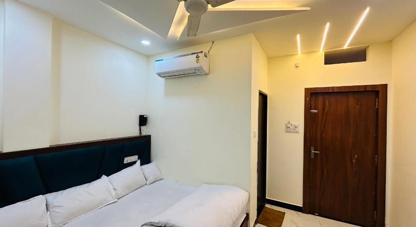Hotel Shree - image 27