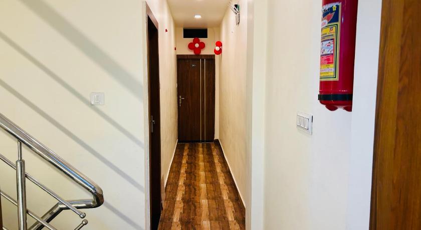 Hotel Shree - image 5