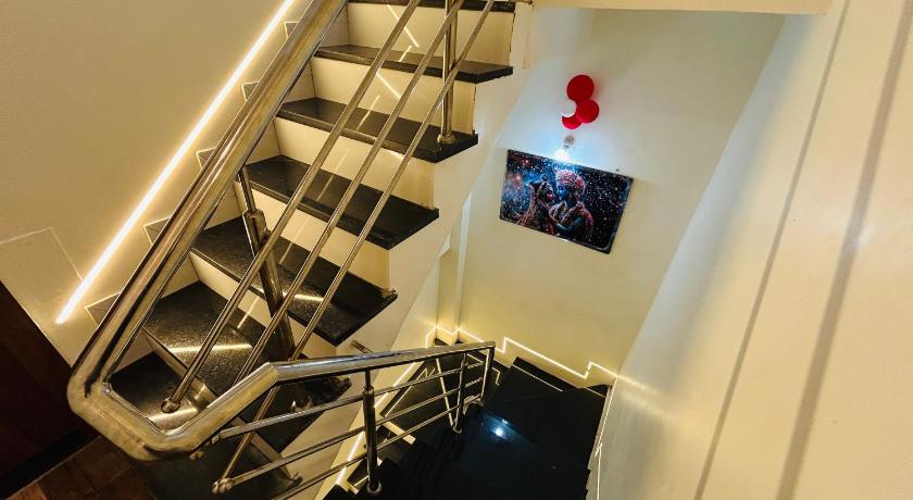 Hotel Shree - image 6