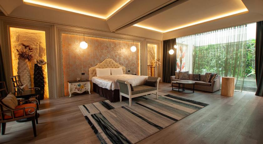 Image of Premier Double Room - Check-in After 6:00 PM 10