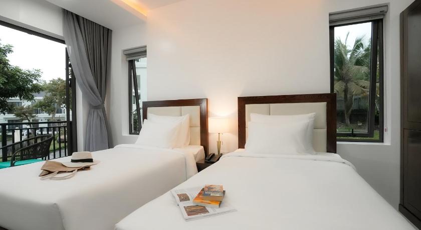 Image of Deluxe Garden View Room 7