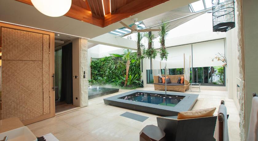 Image of Premier Double Room - Check-in After 6:00 PM 11